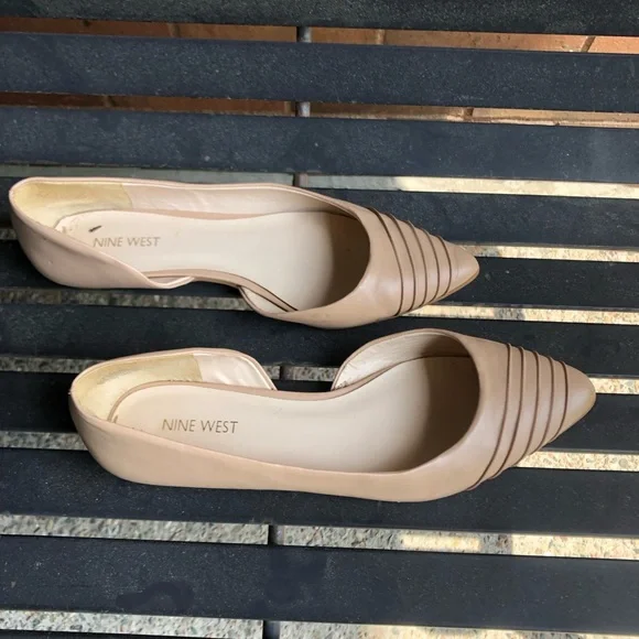 Nine West Flats - Picture 3 of 6